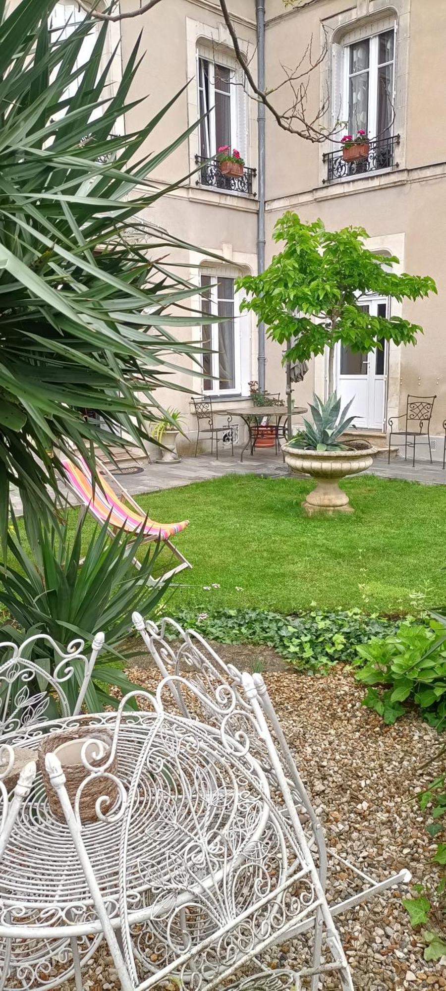 Agreables Chambres D'Hotes Pres Du Centre Ville Avec Jardin Le Mans Zewnętrze zdjęcie
